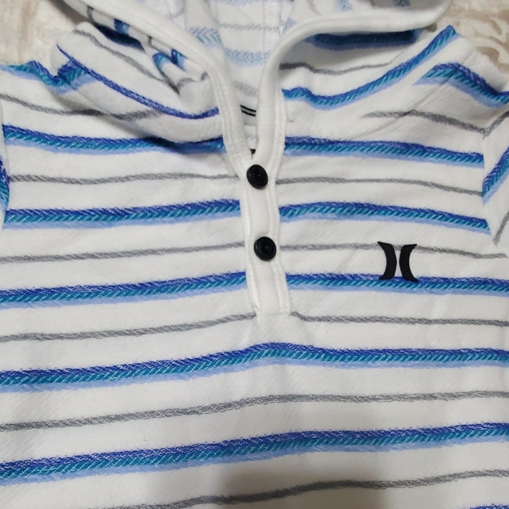 Hurley - Picture 2 of 4